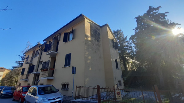 Appartamento in vendita a Spoleto, Centro, Con giardino, 90 mq