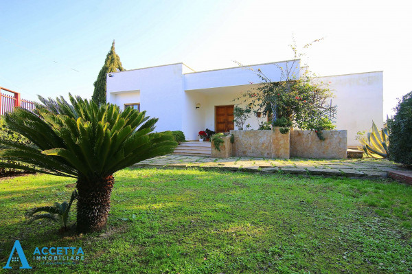 Villa in vendita a Taranto, Rione Laghi - Taranto 2, Con giardino, 133 mq - Foto 1