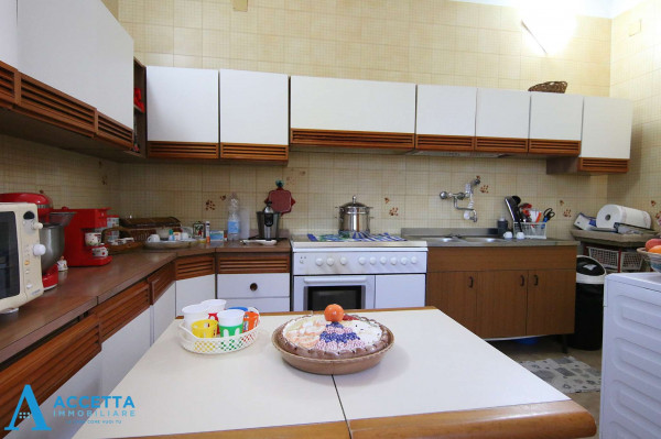 Villa in vendita a Taranto, Rione Laghi - Taranto 2, Con giardino, 133 mq - Foto 13