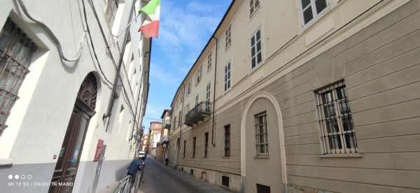 Appartamento in vendita a Asti, Centro Storico, 85 mq