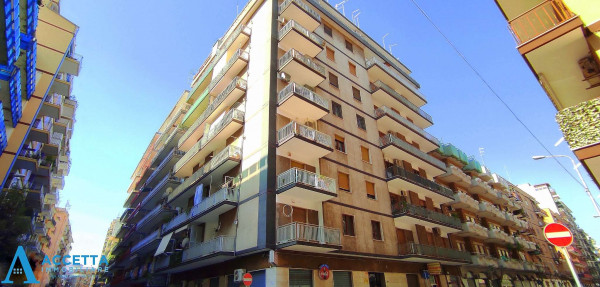 Appartamento in vendita a Taranto, Rione Italia - Montegranaro, 130 mq - Foto 1