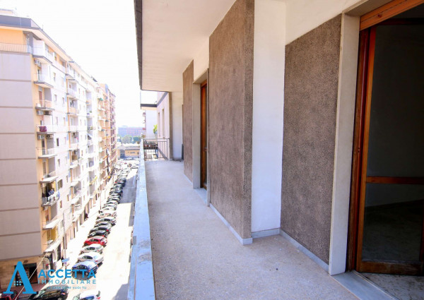 Appartamento in vendita a Taranto, Rione Italia - Montegranaro, 130 mq - Foto 5