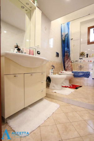 Appartamento in vendita a Taranto, Tre Carrare - Battisti, 81 mq - Foto 6