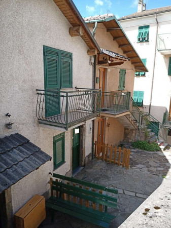 Casa indipendente in vendita a Santo Stefano d'Aveto, La Villa, 80 mq - Foto 2