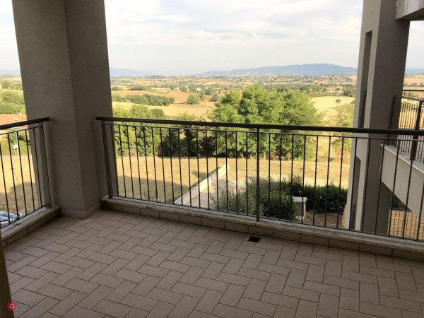 Appartamento in vendita a Perugia, Pila, 125 mq