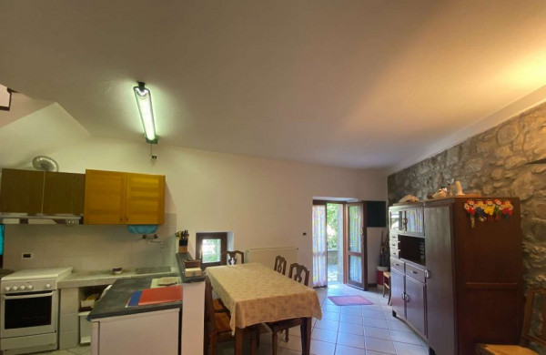 Casa indipendente in vendita a Varese Ligure, Centro, Con giardino, 90 mq - Foto 6