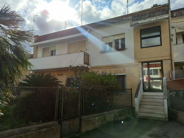 Appartamento in vendita a Lecce, Santa Rosa, Con giardino, 121 mq