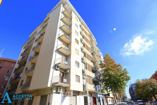 Appartamento in vendita a Taranto, Rione Italia, Montegranaro, 115 mq - Foto 3