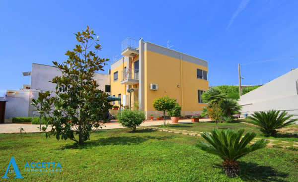 Villa in vendita a Taranto, Talsano, Con giardino, 249 mq