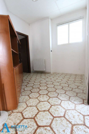 Appartamento in vendita a Taranto, Lama, Con giardino, 135 mq - Foto 8