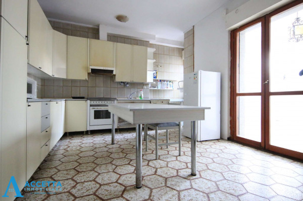Appartamento in vendita a Taranto, Lama, Con giardino, 135 mq - Foto 16