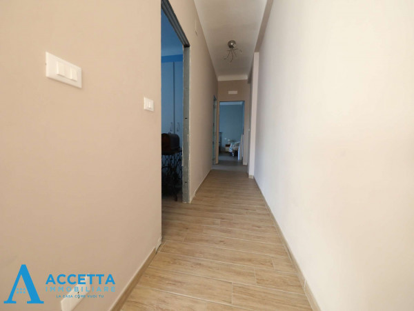 Appartamento in vendita a Taranto, Rione Italia - Montegranaro, 101 mq - Foto 7