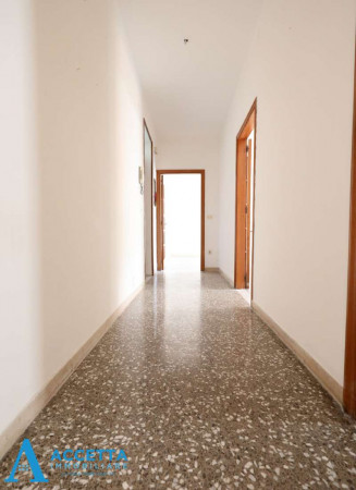 Appartamento in vendita a Taranto, Rione Italia, Montegranaro, 72 mq - Foto 15