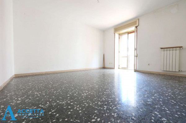 Appartamento in vendita a Taranto, Rione Italia, Montegranaro, 72 mq - Foto 5