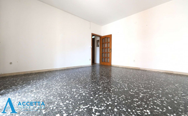 Appartamento in vendita a Taranto, Rione Italia, Montegranaro, 72 mq - Foto 12