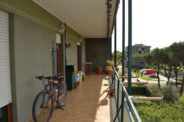 Appartamento in vendita a Roma, Dragoncello, Con giardino, 82 mq