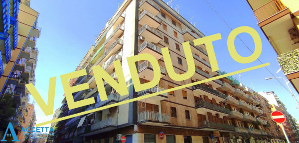 Appartamento in vendita a Taranto, Rione Italia - Montegranaro, 130 mq
