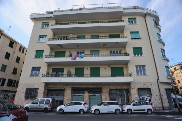 Appartamento in vendita a Genova, Pegli, 45 mq