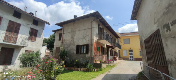 Casa indipendente in vendita a Mombercelli, Freto, Con giardino, 200 mq