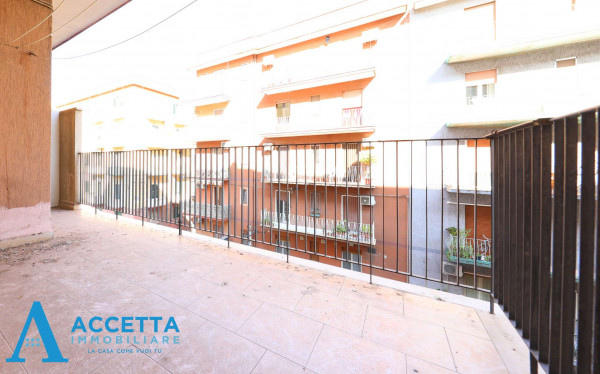 Appartamento in vendita a Taranto, Tre Carrare - Battisti, 79 mq - Foto 5