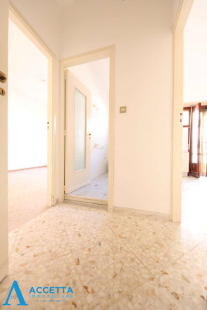 Appartamento in vendita a Taranto, Tre Carrare - Battisti, 79 mq - Foto 11