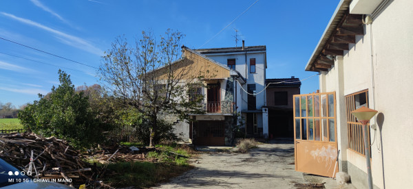 Casa indipendente in vendita a Incisa Scapaccino, Prata, Con giardino, 360 mq - Foto 1