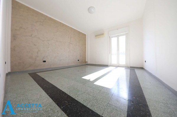 Appartamento in vendita a Taranto, Rione Italia - Montegranaro, 66 mq - Foto 17