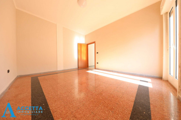 Appartamento in vendita a Taranto, Rione Italia - Montegranaro, 66 mq - Foto 11