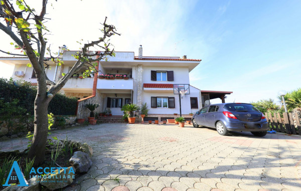 Villa in vendita a San Giorgio Ionico, Con giardino, 179 mq