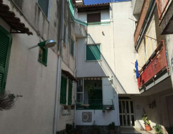 Appartamento in vendita a Sant'Anastasia, Centrale, Arredato, 45 mq - Foto 2