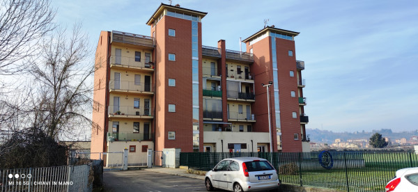 Appartamento in vendita a Asti, Sud, Con giardino, 95 mq