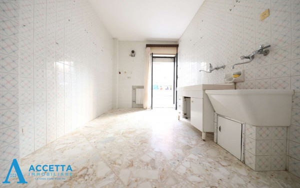 Appartamento in vendita a Taranto, Tre Carrare - Battisti, 105 mq - Foto 11