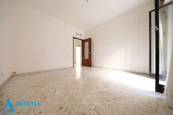 Appartamento in vendita a Taranto, Tre Carrare - Battisti, 105 mq - Foto 13