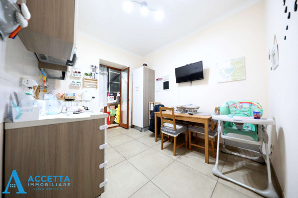Appartamento in vendita a Taranto, Tre Carrare - Battisti, 75 mq - Foto 8