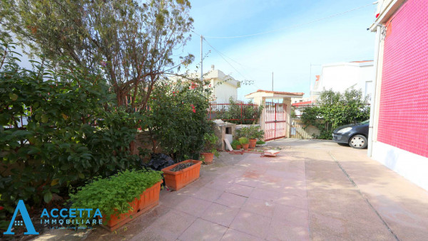 Villa in vendita a Taranto, Lama, Con giardino, 219 mq - Foto 4