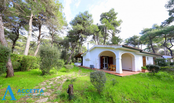 Villa in vendita a Castellaneta, Riva Dei Tessali, Con giardino, 102 mq
