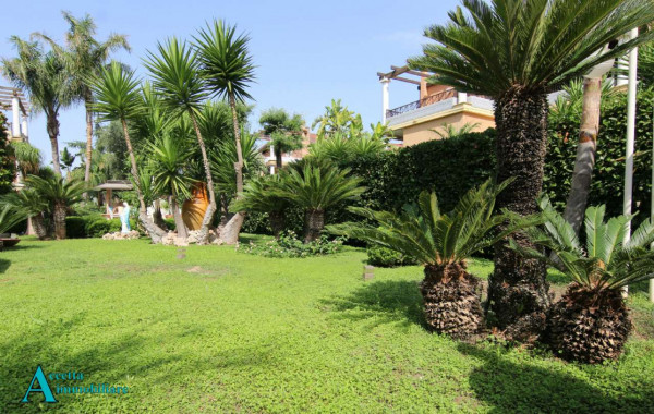 Villa in vendita a Taranto, Residenziale, Con giardino, 313 mq - Foto 31