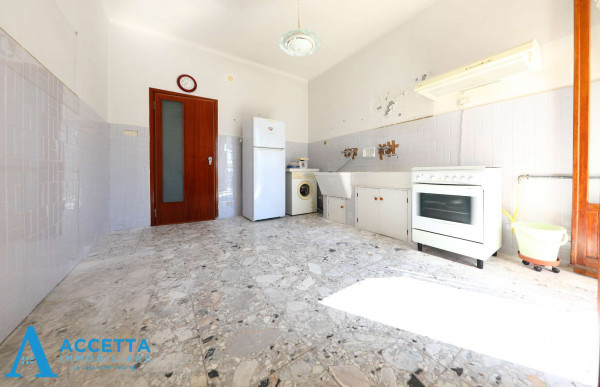 Appartamento in vendita a Taranto, Tre Carrare - Battisti, 118 mq - Foto 13