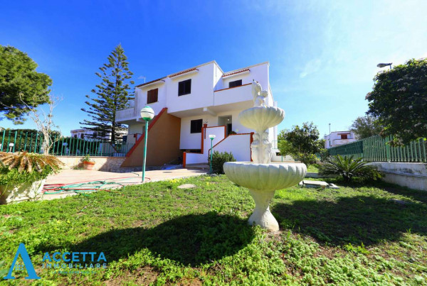 Villa in vendita a Taranto, Talsano, Con giardino, 220 mq