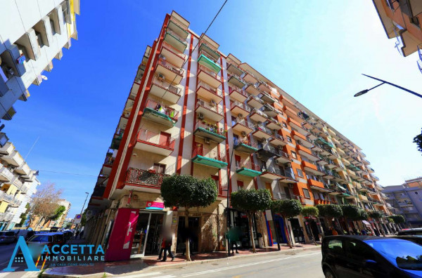 Appartamento in vendita a Taranto, Rione Italia - Montegranaro, 89 mq - Foto 3