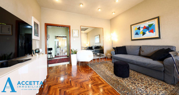 Appartamento in vendita a Taranto, Rione Italia - Montegranaro, 105 mq - Foto 22