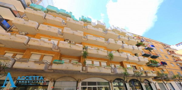 Appartamento in vendita a Taranto, Rione Italia - Montegranaro, 131 mq - Foto 3