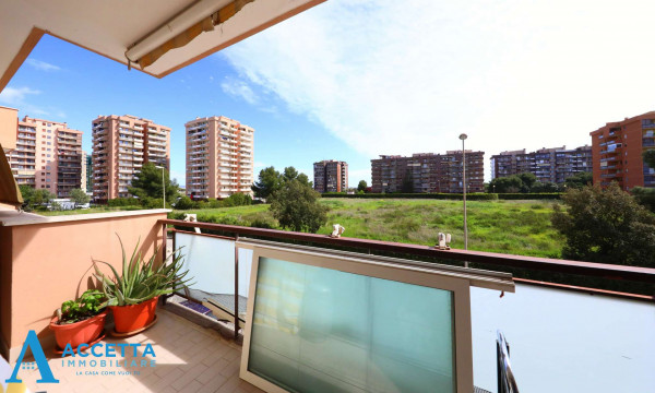 Appartamento in vendita a Taranto, Rione Laghi - Taranto 2, Con giardino, 93 mq - Foto 16