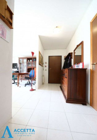 Appartamento in vendita a Taranto, Rione Laghi - Taranto 2, Con giardino, 93 mq - Foto 15
