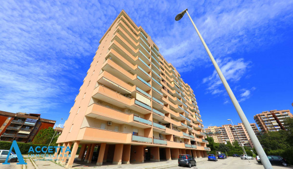 Appartamento in vendita a Taranto, Rione Laghi - Taranto 2, Con giardino, 93 mq - Foto 3