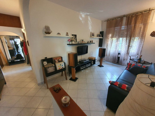 Appartamento in vendita a Rivolta d'Adda, Residenziale, 56 mq