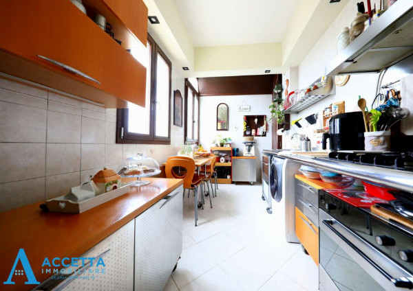 Appartamento in vendita a Taranto, Tre Carrare - Battisti, 107 mq - Foto 12