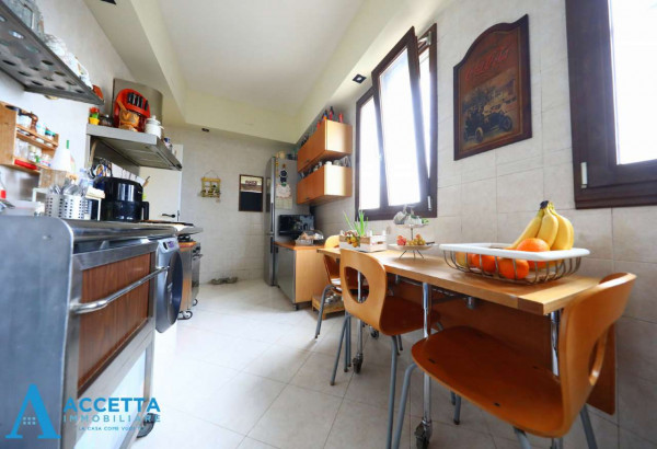 Appartamento in vendita a Taranto, Tre Carrare - Battisti, 107 mq - Foto 11