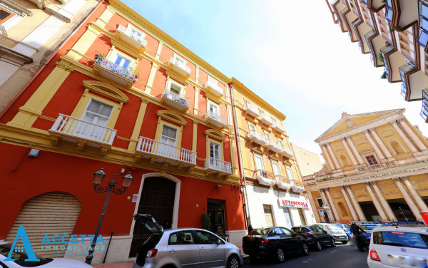 Appartamento in vendita a Taranto, Borgo, 97 mq - Foto 1