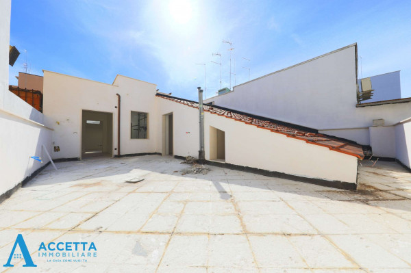 Appartamento in vendita a Taranto, Borgo, 84 mq - Foto 1